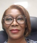 Dating Woman Ivory Coast to Abidjan : Elysa, 54 years